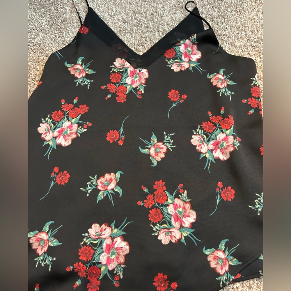 ☀️Express Tank Top☀️ - Picture 2 of 5